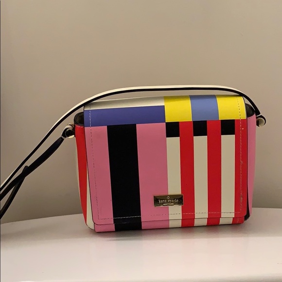 Kate spade handbag (ever so slightly worn)! - Picture 1 of 4